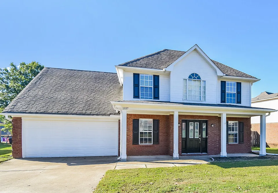 1337 Pendulum Dr N