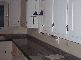 395 Main Rd, Colrain, MA 01340