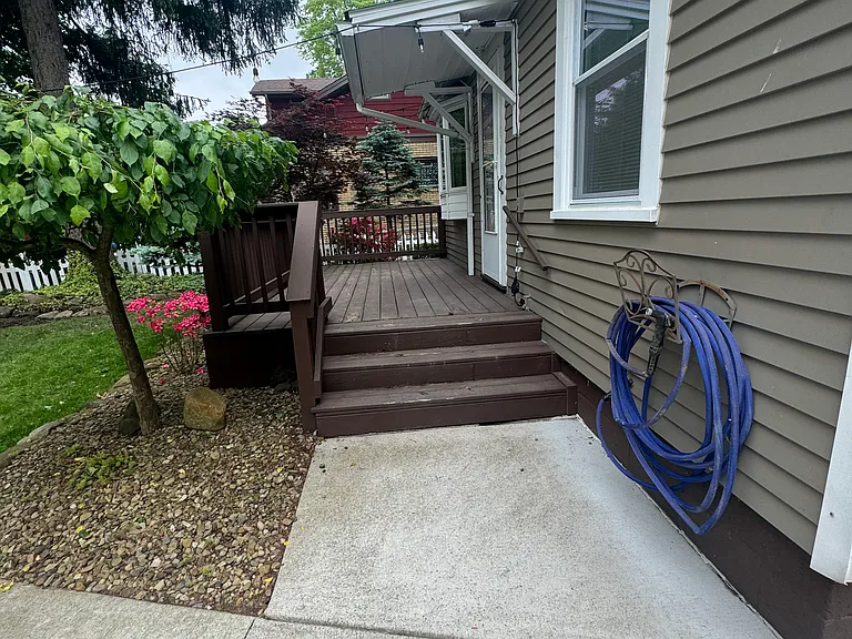283 Oak St — Photo 21