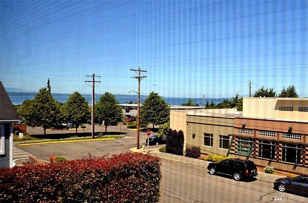 2 bed, 2.5 bath, 1136 sqft, $3,200 — Photo 1