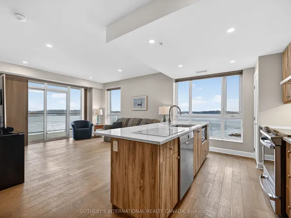 129 A South St #406, Gananoque, ON K7G 0B1