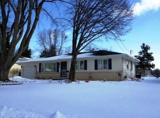 306 E 25th St N, Newton, IA 50208