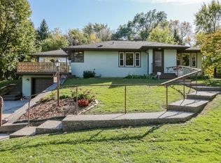 2660 5th St E, Maplewood, MN 55119