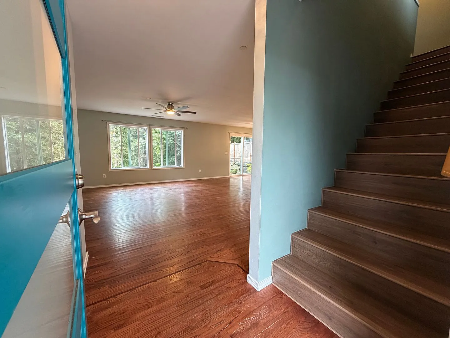 3 Bedroom DuPont Home for Rent — Photo 2