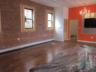 Rented by Skyline Group Real Estate