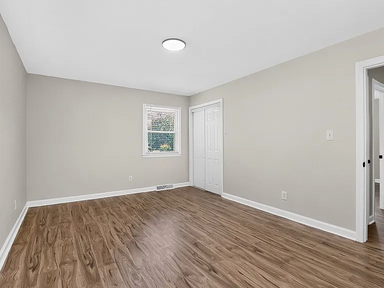 6901 Ridge Lane Rd — Photo 9