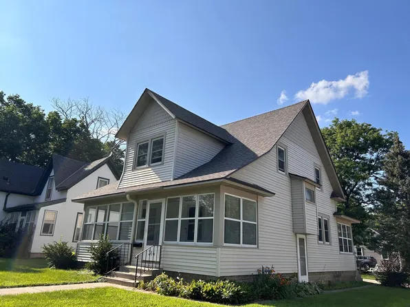 314 Saint Olaf Ave, Northfield, MN 55057