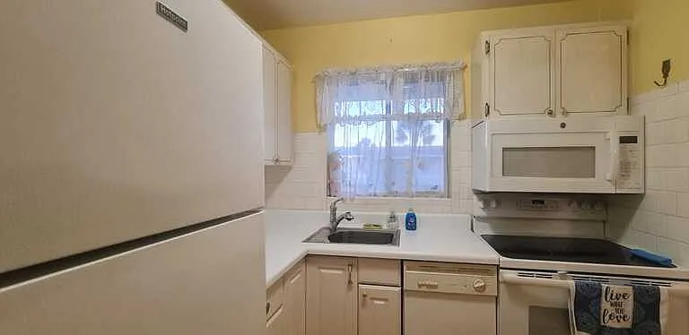 1874 Sunny Dr #F32 — Photo 3