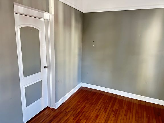 5th image of 8712 118th St #1