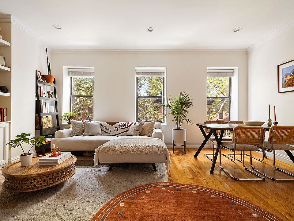 1st image of 406 Degraw St #3