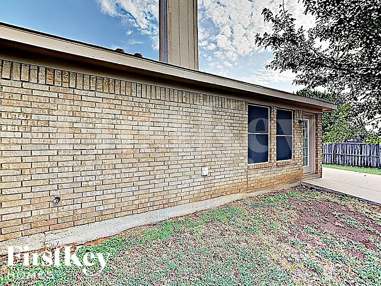 3955 Cypress Gardens Dr — Photo 15