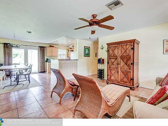 4th image of 2047 SW 37th Ave
