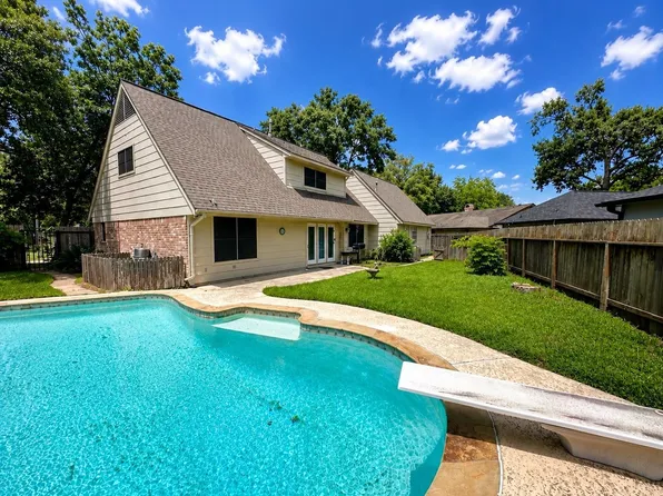 14811 Mystic Bend Dr, Cypress, TX 77429