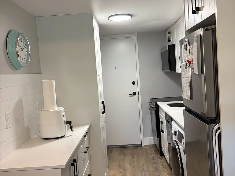 400 Scenic Dr #2 — Photo 9