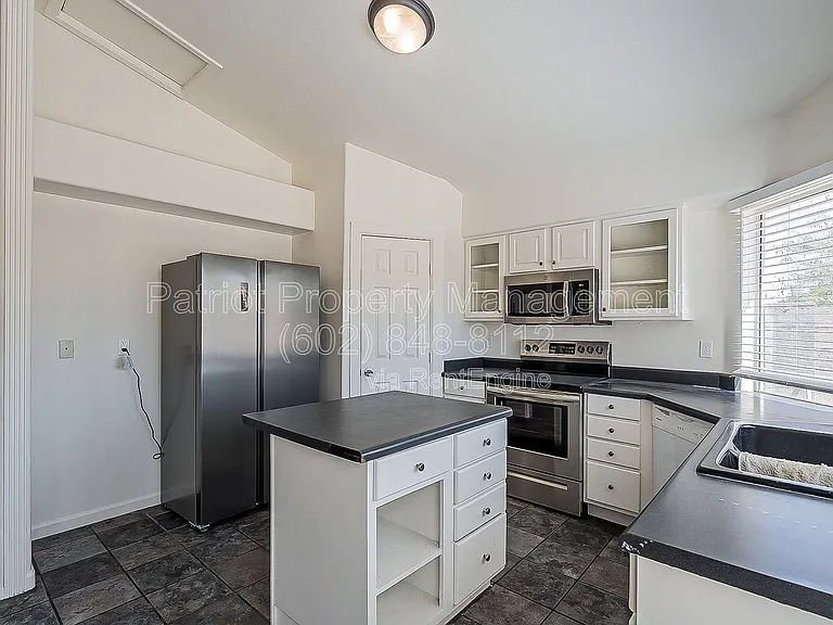 11309 N 89th Dr — Photo 16