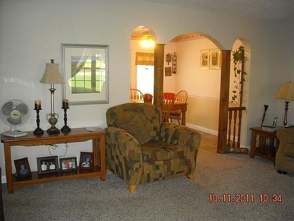3rd image of 6476 Westland Dr