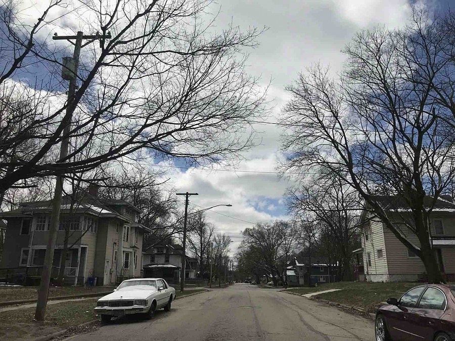2nd image of 1112 N Winnebago St