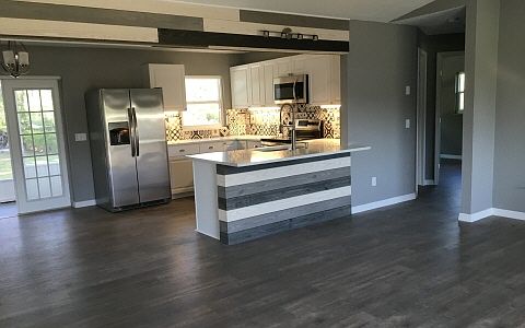 3rd image of 1502 Bradley Ave