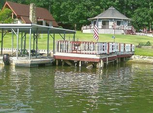 81 Woodland Way Rd, Cross Hill, SC 29332