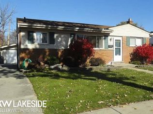 23017 Raymond St, Saint Clair Shores, MI 48082