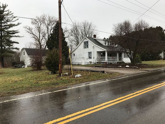 2nd image of 190 Congress St