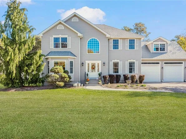 51 Whispering Pine Trl, South Kingstown, RI 02879