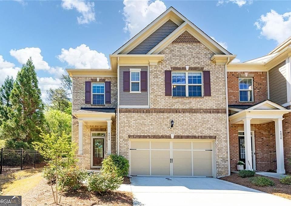 1st image of 4824 Blue Elm Ln SE