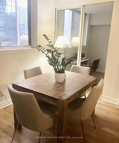 633 Bay St #712 — Photo 6