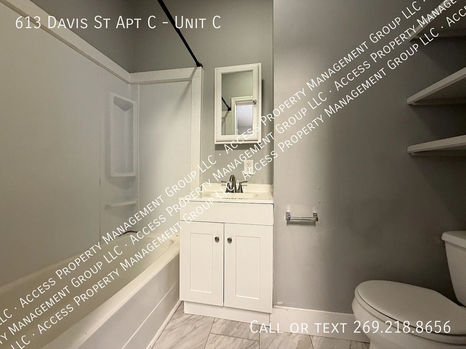 2BR townhome for rent on Davis St! — Photo 2