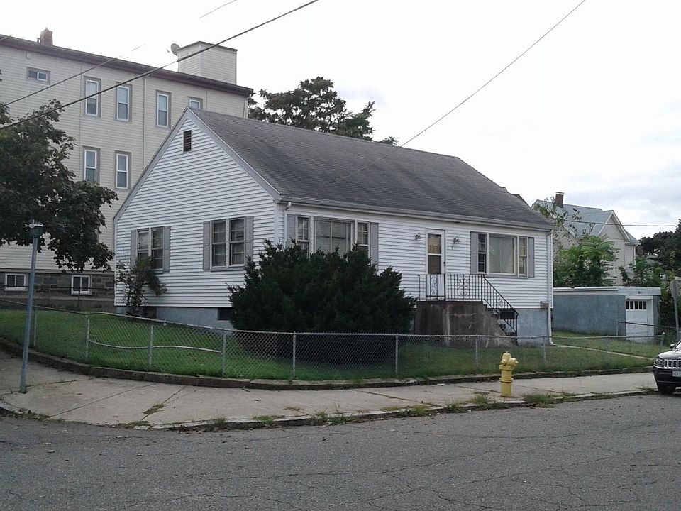 2nd image of 9 Joseph St