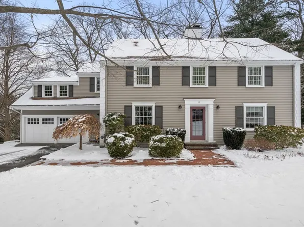 8 Lincoln Cir, Wellesley, MA 02481