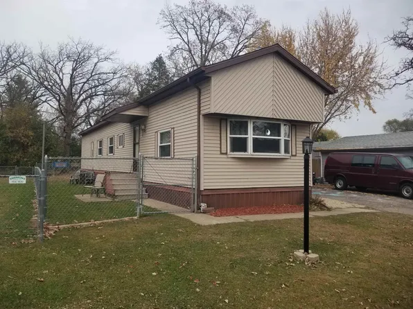 125 Falling Creek Cir Unit 125, Janesville, WI 53548
