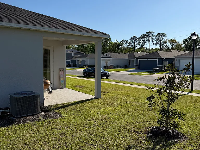 639 Alder Ln — Photo 16