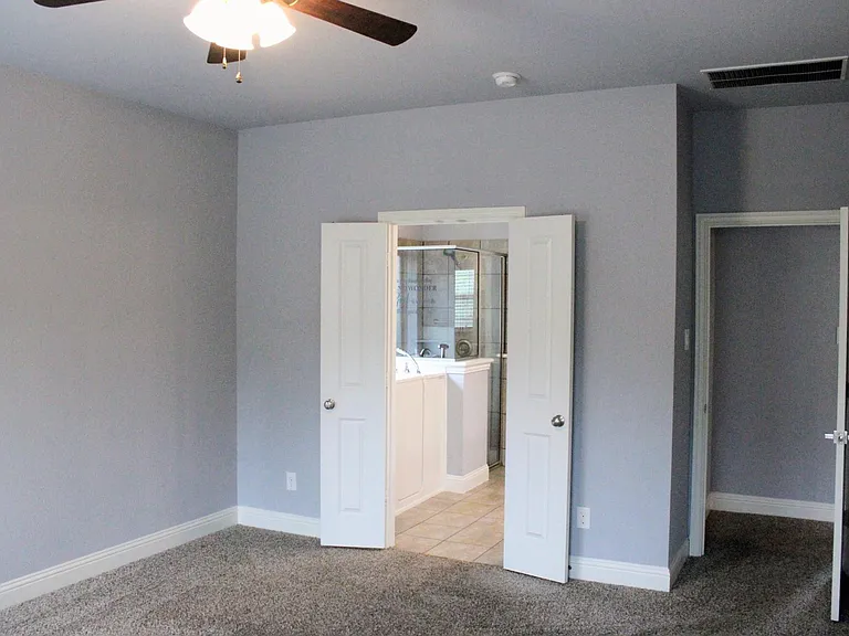 111 Cambridge St — Photo 4