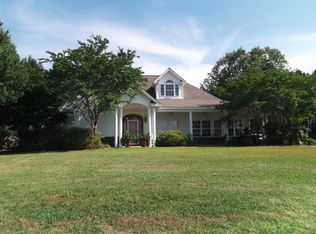 20 Moseley Dr, Gallion, AL 36742