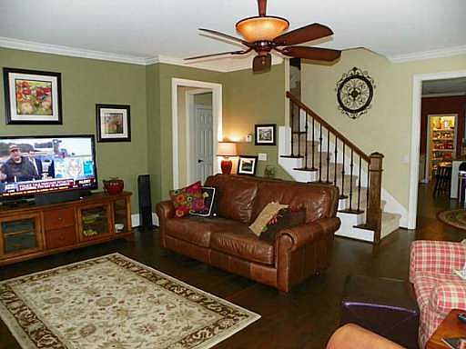 5th image of 5830 Lake Heights Cir