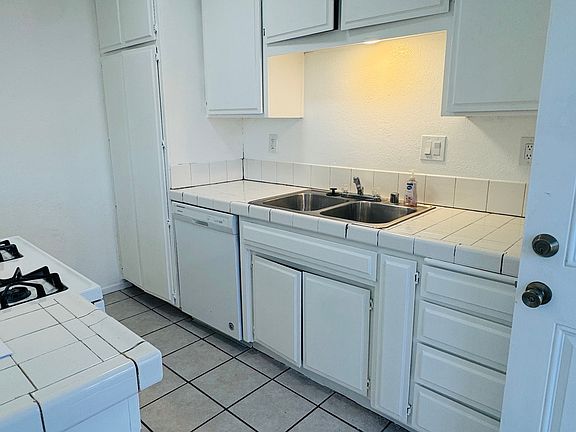 2nd image of 13609 Rancherias Rd APT 3
