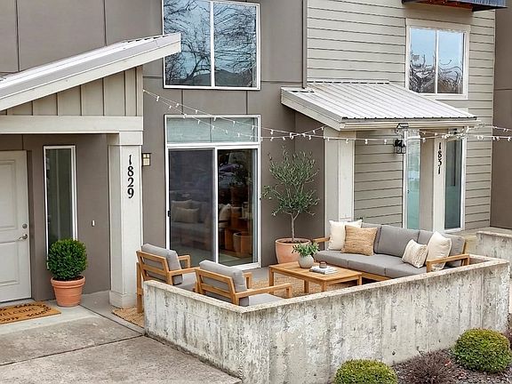 2nd image of 1829 W Bridge Ave