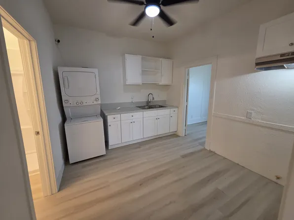 2450 9th St, Riverside, CA 92507