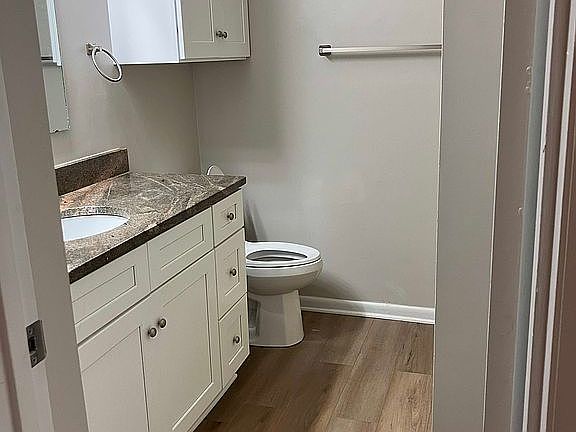 4th image of 125 King Edward Way
