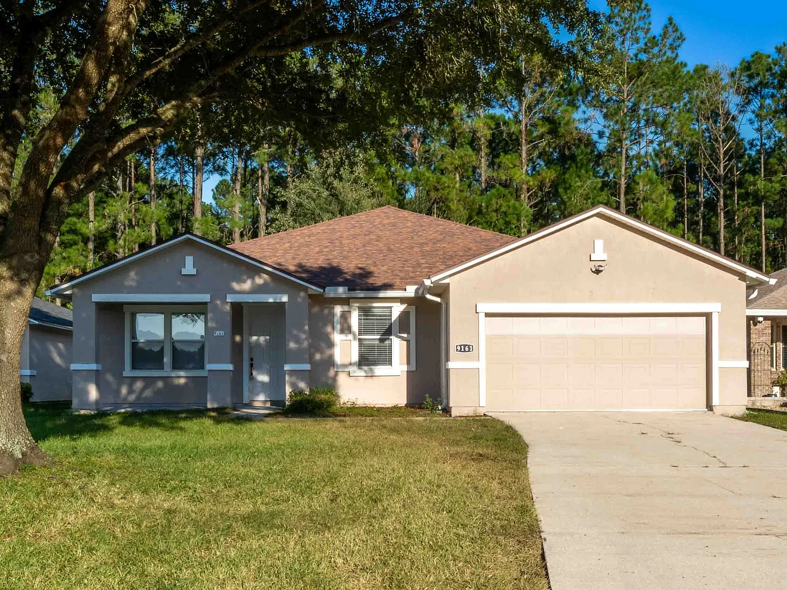 4 bed, 2251 sqft, $2,400 — Photo 4