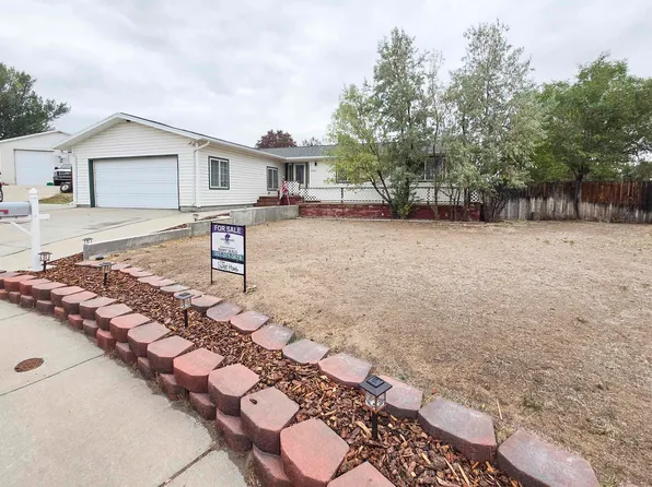 2335 New Jersey Ln, Green River, WY 82935