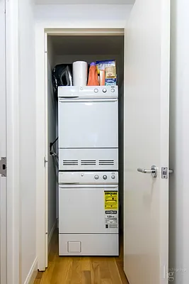 Rented by Hecht Group | media 20