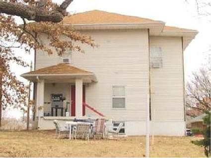 2nd image of 1603 University Ave APT B