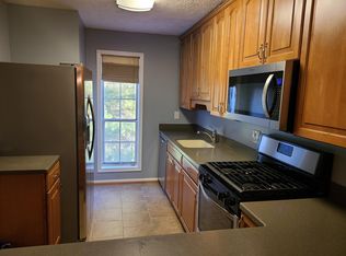 12050 Cardamom Dr, Woodbridge, VA 22192