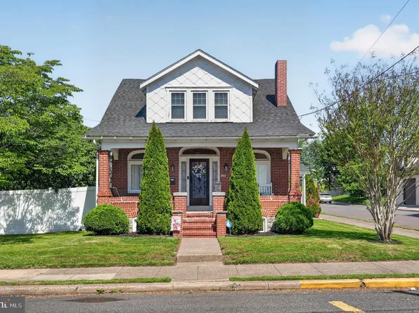 639 E Vine St, Stowe, PA 19464