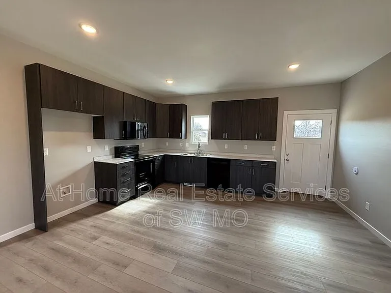 1486 S Shayla Ave — Photo 2