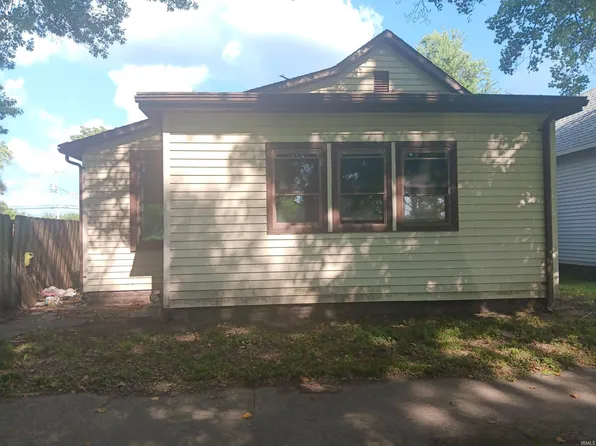 917 N 9th St, Terre Haute, IN 47807