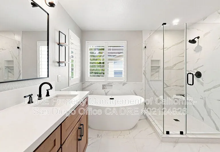 1578 Acacia Cir — Photo 16