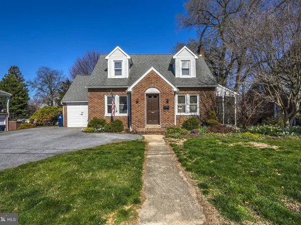 361 Warren St, New Holland, PA 17557